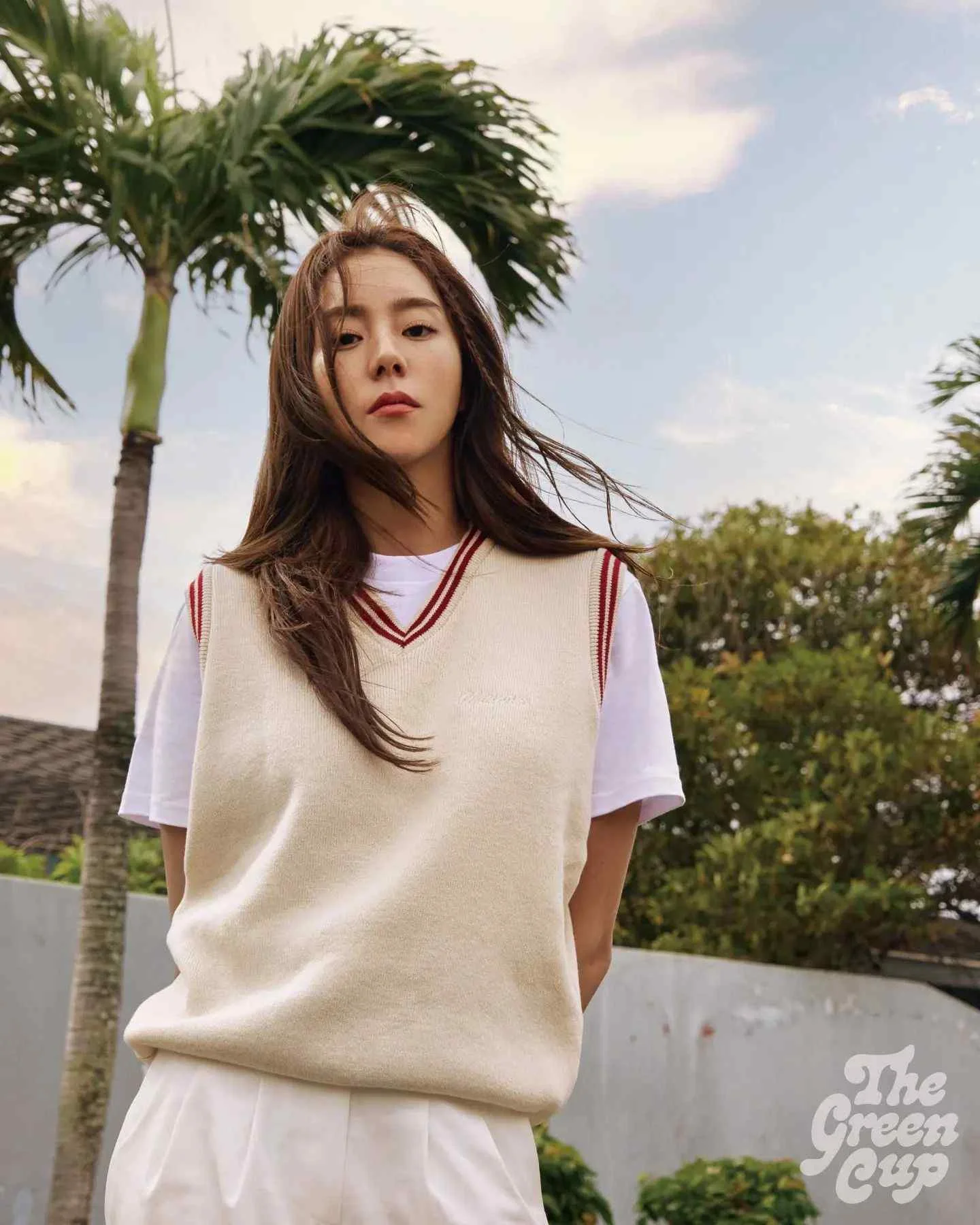 Uee - uee-hot-26.webp